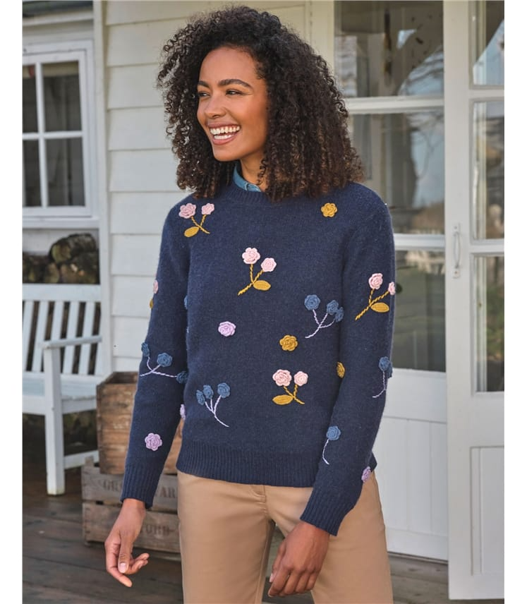 Bestickter Häkelblumen-Pullover für Damen