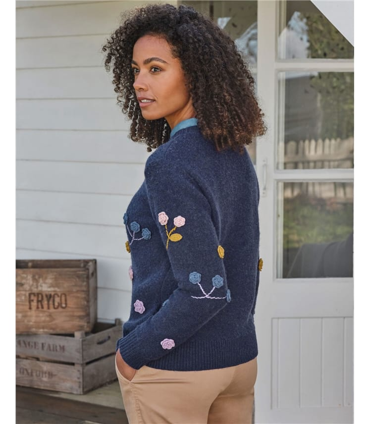 Bestickter Häkelblumen-Pullover für Damen